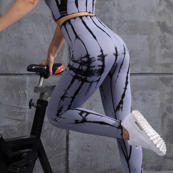Tie Dye Workout Set - Yoga Leggings & Bra Set - Picture 1 of 8